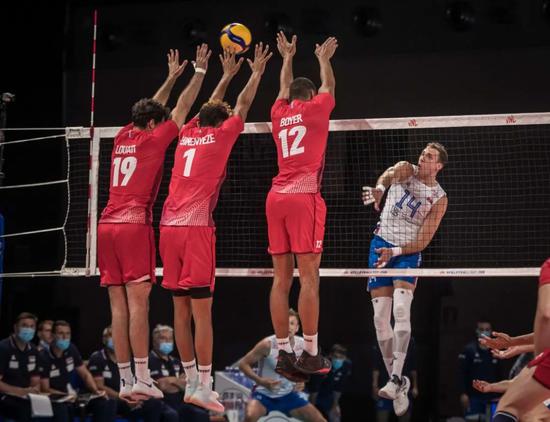  波鸿新锐门神零封领头羊  